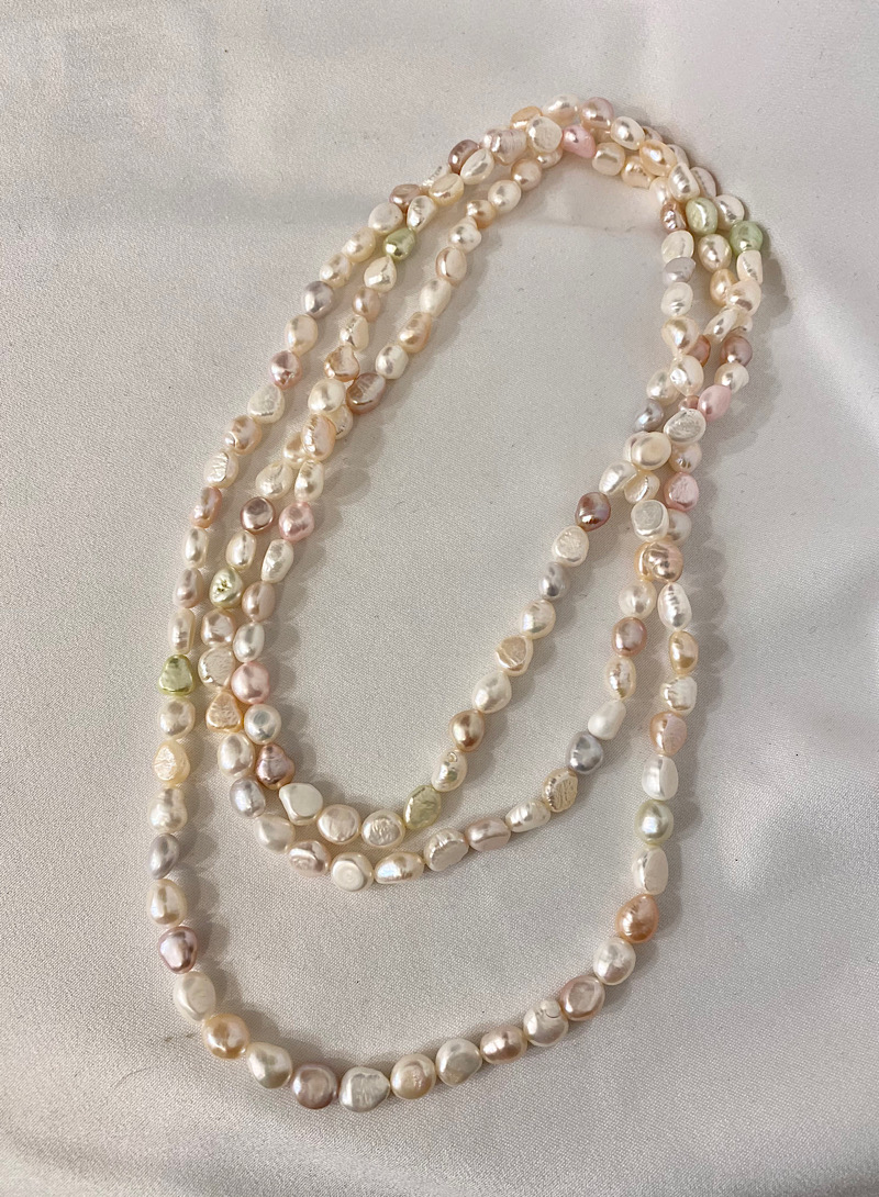 Pastel Tone Pearl Long Necklace