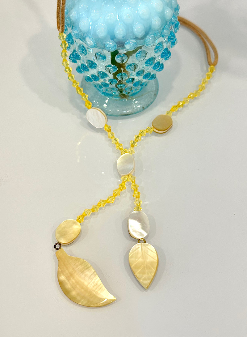 Yellow Mother-of-pearl Necklace