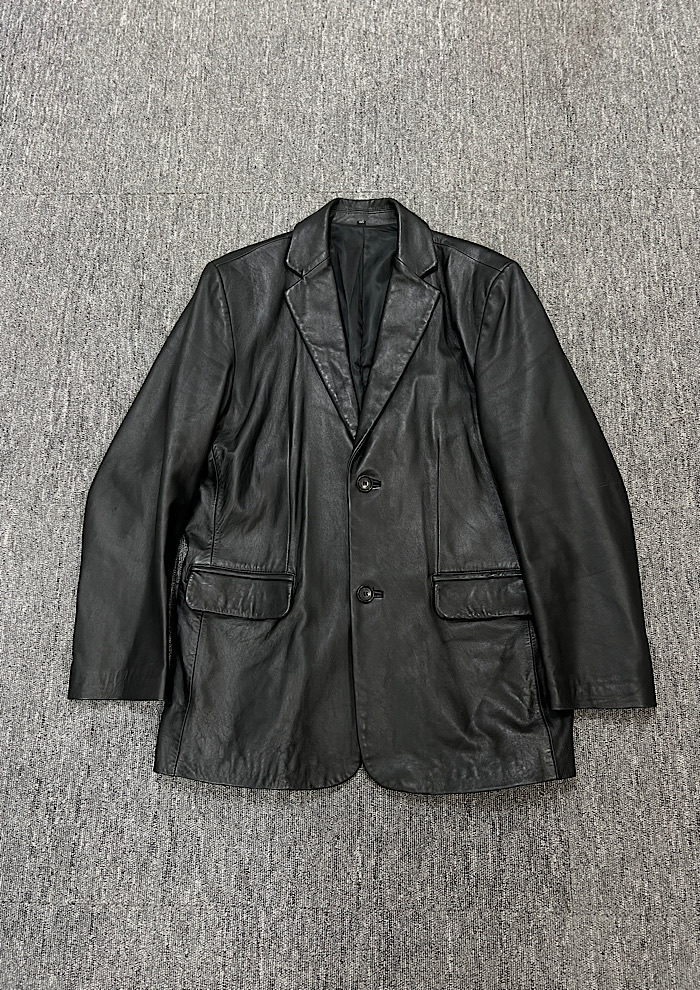 leather jacket (XL)