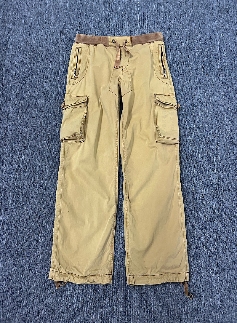 vintage cargo pants (30inch)