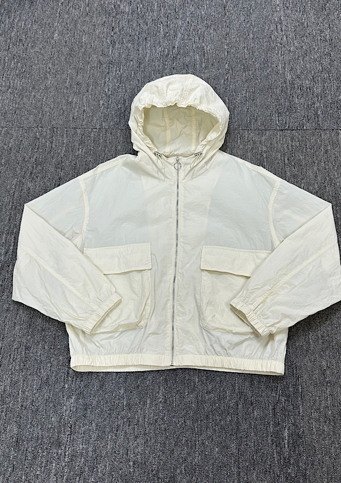 zip-up jacket (M)