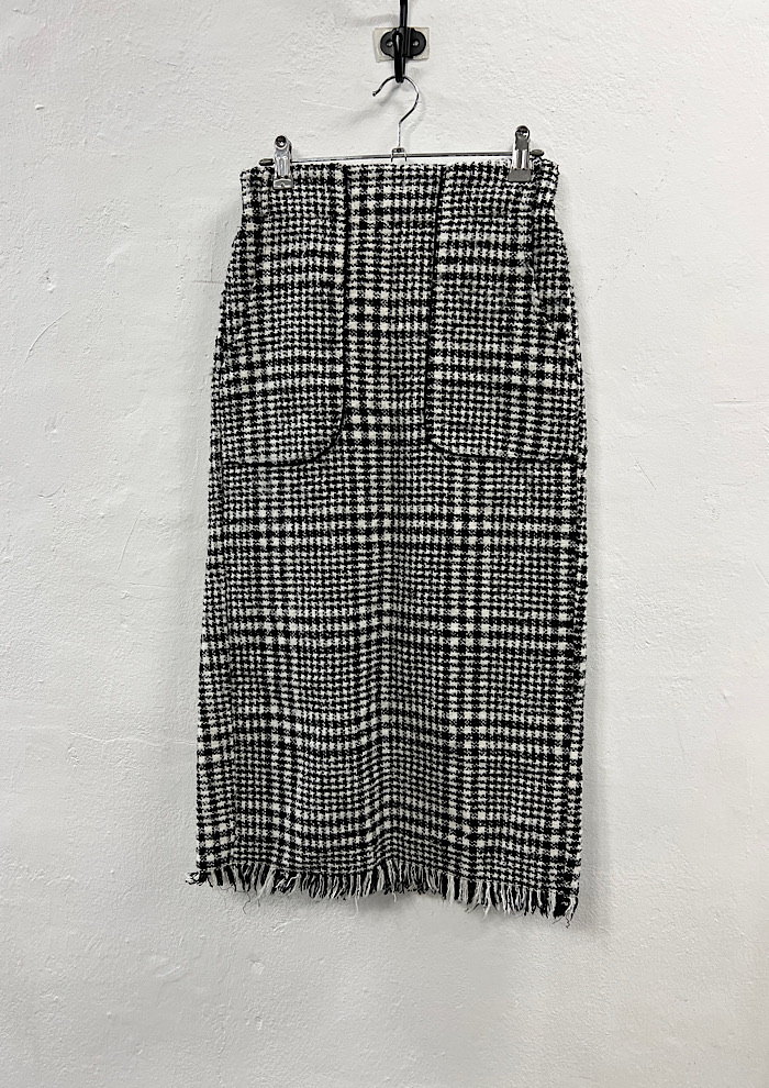 tweed skirt